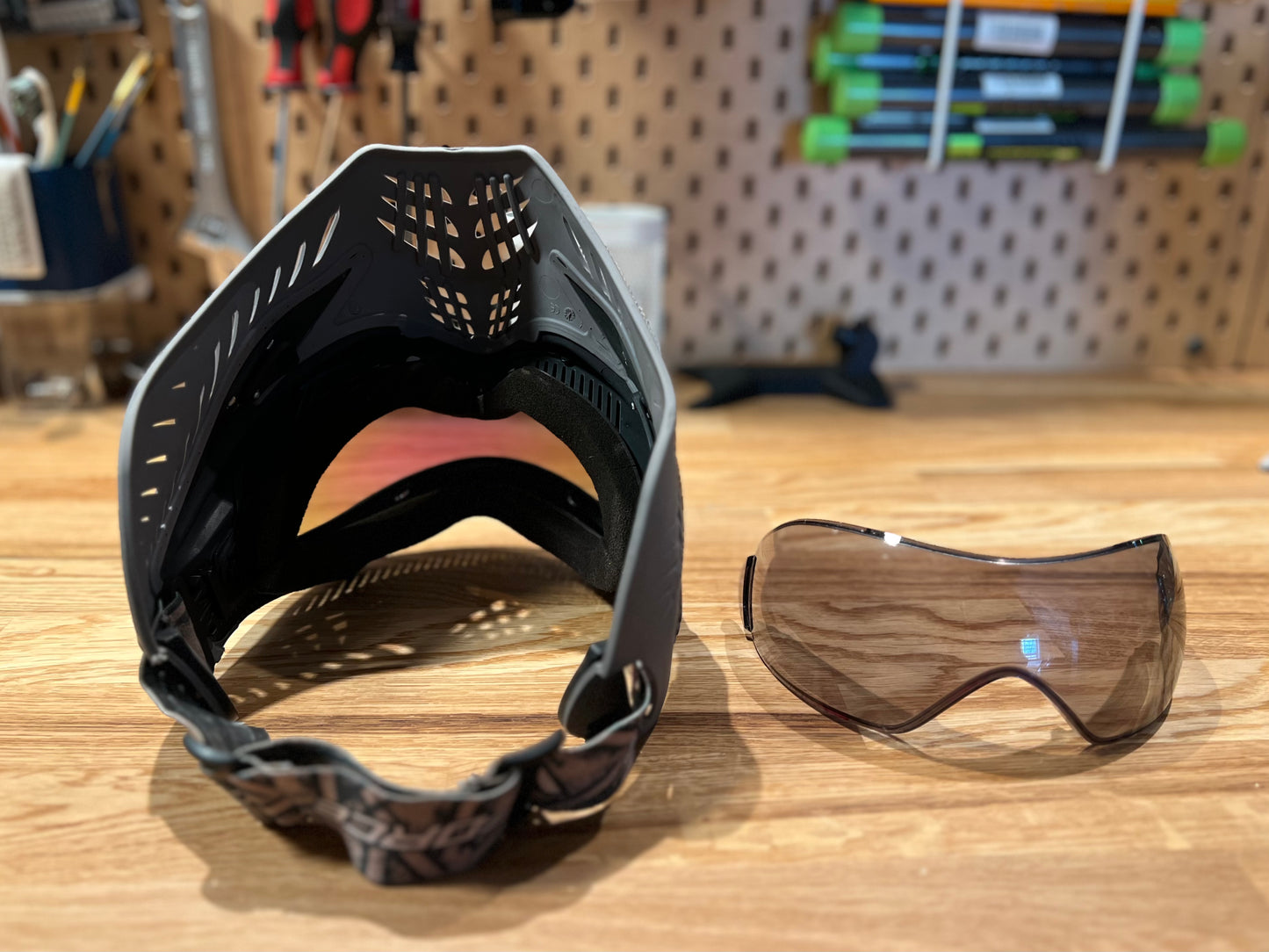 Grey V Force Grill w/ Extra Lens